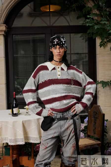 冬日超火的一组配色：灰+红，好看显高级！