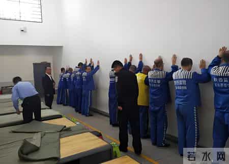 省部级干部也会被关在看守所吗？在看守所有特别待遇吗？