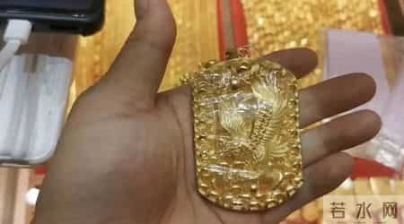 游客登衡山弄丢80克金牌,本人回应:非自导自演,愿拿出当天金价一半价值作赏金