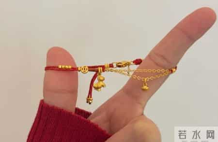 周大福新款“黄金小马”手链也太绝了吧！