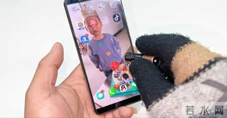 冬天出门时，记得带一节废旧电池，好多人还不懂，看完涨知识了