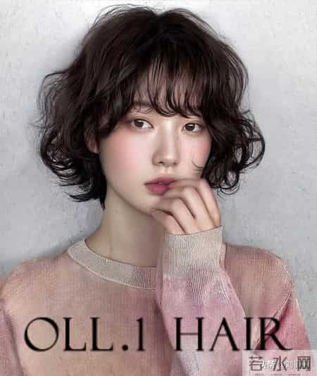 韩式层次发型：不费力的精致氛围感