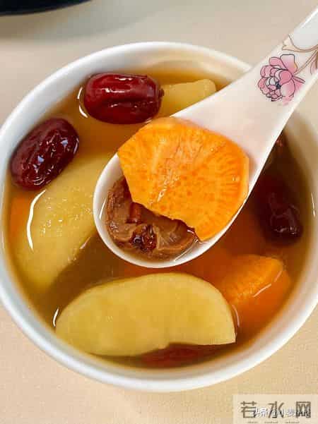 山楂搭它煮一煮,淤血全通!手脚不凉了,脸蛋气色好,暖到骨子里