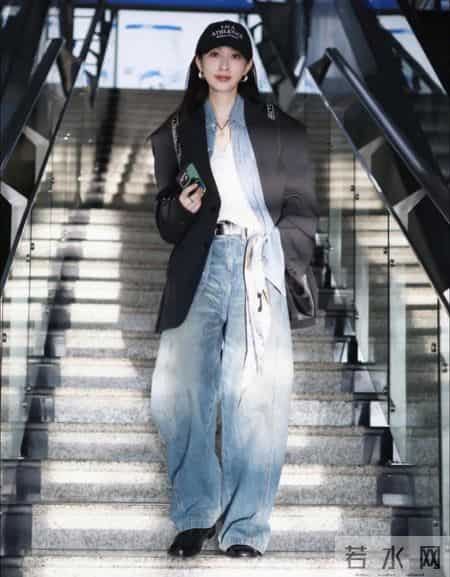 大衣搭牛仔裤，夹克搭牛仔裤，羽绒搭牛仔裤，西装搭牛仔裤，有质感也有智感！