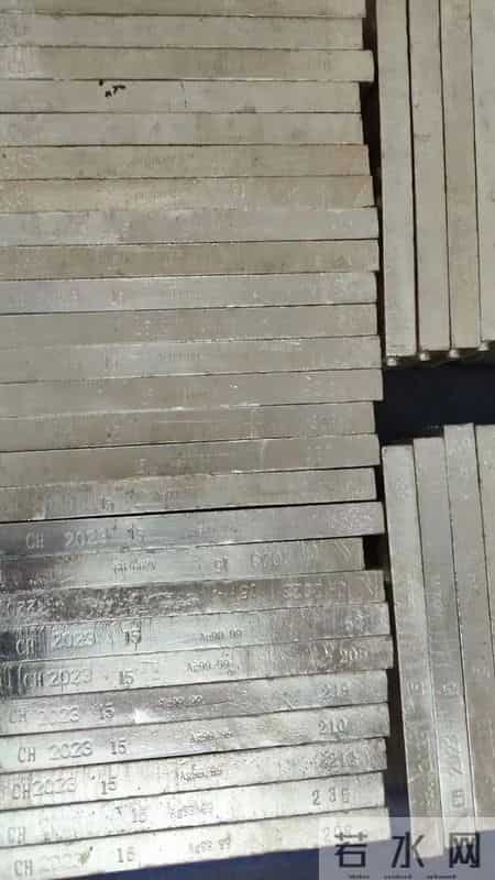 一块银砖半年猛涨26万！市面“一银难求”，它比黄金还“疯”？