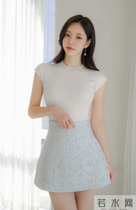 浅蓝格纹轻熟套装｜是柔光里的云柔甜美元媛