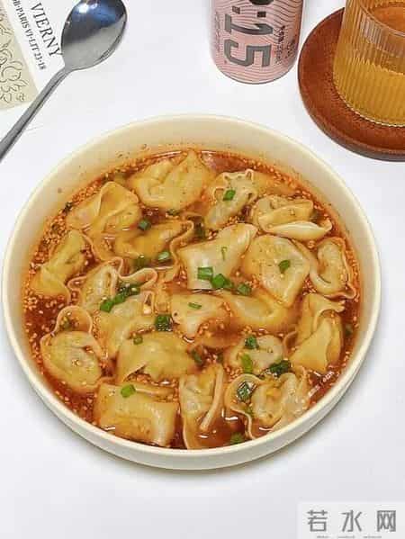 商州文卫路有一家饮食小店,让一对老夫妇几十年如一日吃上了瘾