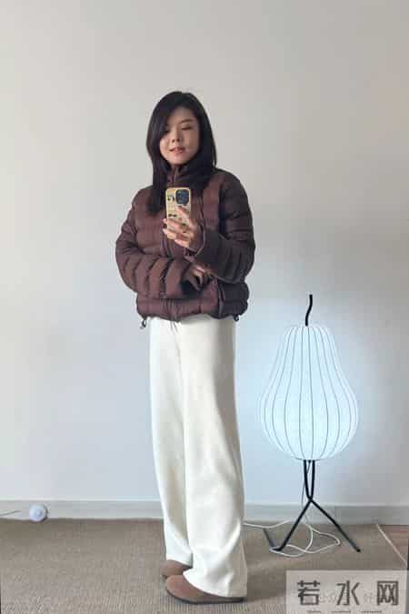 显瘦百搭白裤子每个中年女人必须拥有