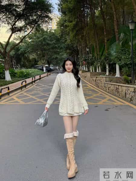 收腰毛衣配长靴，好漂亮呀！