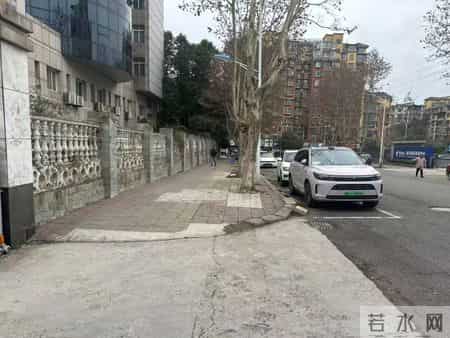 群众举报车辆违停！南充交警：严查严管！