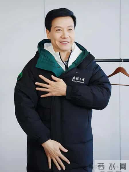 高校羽绒服走红，不只是一件冬衣那么简单