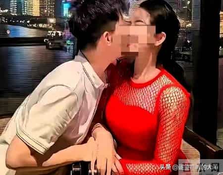 29岁男子骗走两位富婆1500万，被捕后女子仍喊老公，主动谅解