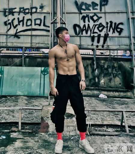 空少小哥哥，简直不要太帅了