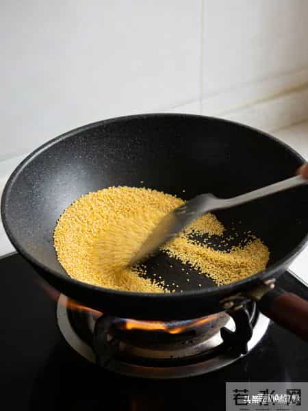 养胃如养命！这4样“神仙食物”，每天吃一点，胃暖人舒坦！