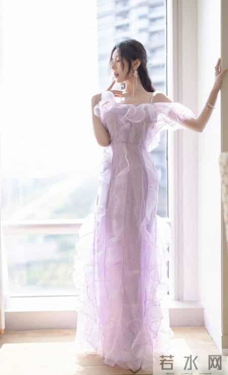 浪漫又不失温柔的紫色，让你尽情享受夏日的美好与浪漫