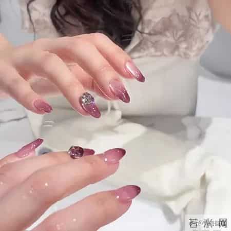 嘎嘎好看的美甲