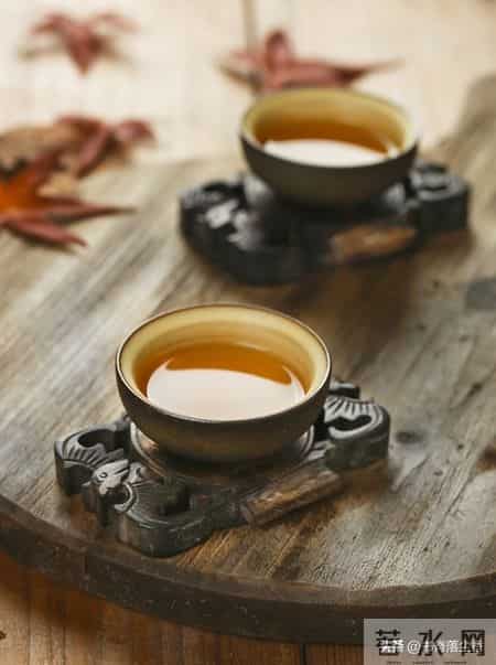 我发现，人到了六十岁，如果以下六条能占三条，已经算人生赢家了