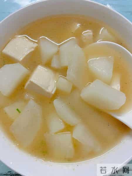 明天是腊月初九，不管有钱没钱，记得“吃二样，做二事”，人旺财旺福运也旺