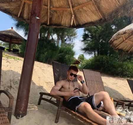 空少小哥哥，简直不要太帅了