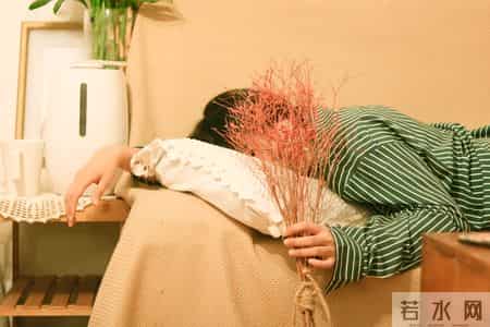 一个女人玩够了一个男人，99%都会有这三种表现！