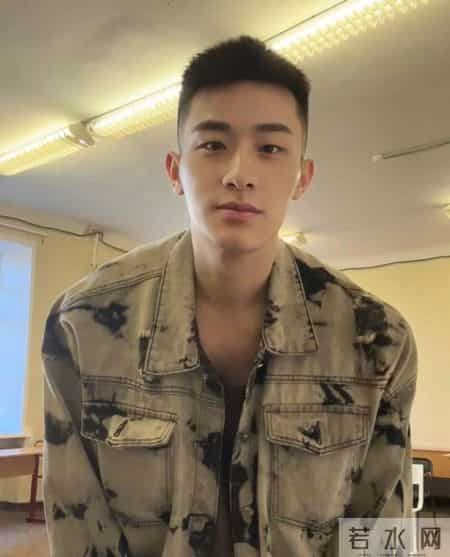 寸头与笑涡，少年感的终极答案（推粉丝16.8w）