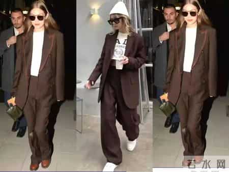 没想到秋冬“棕色裤子”居然这么百搭，随便搭配一件外套都好看