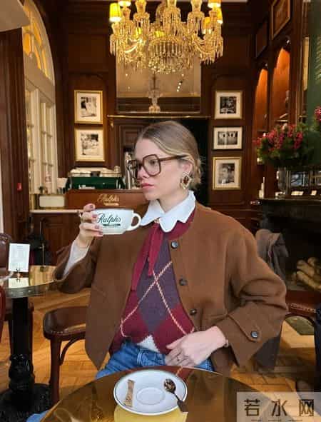 【博主穿搭】她把“英法混血”穿搭术玩明白了