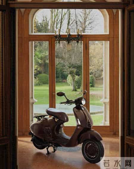 献礼马年，驭见新章！VESPA发布946 HORSE 马年限量版