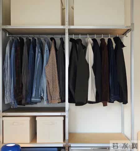 我家砌墙金属衣柜塌了！结果看到网友们的新做法，赶紧砸了重新装