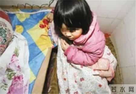 6岁女儿从爷爷屋里回来, 一到吃饭就吐, 医生检查后妈妈懵了