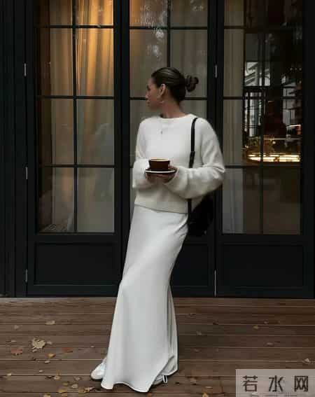 毛衣+半裙，越松弛越高级！