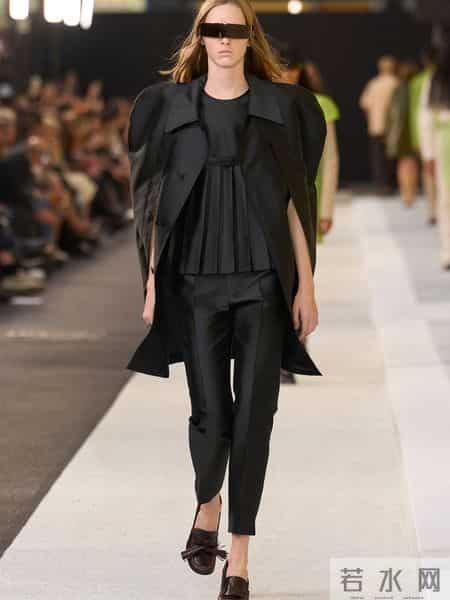 T台模特｜MM6 Maison Margiela 2026 春夏成衣