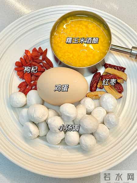 冬天吃一果,中药不用喝,一健脾,二安神,三补气血,冬天要多吃