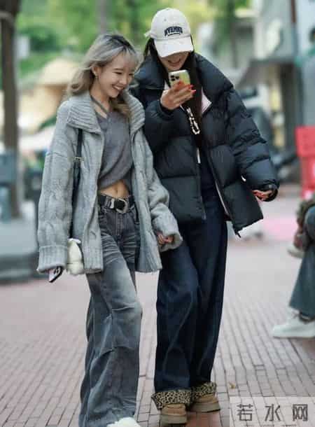 羽绒服下面尽量少穿运动鞋，学成都太古里这样穿温暖又高级