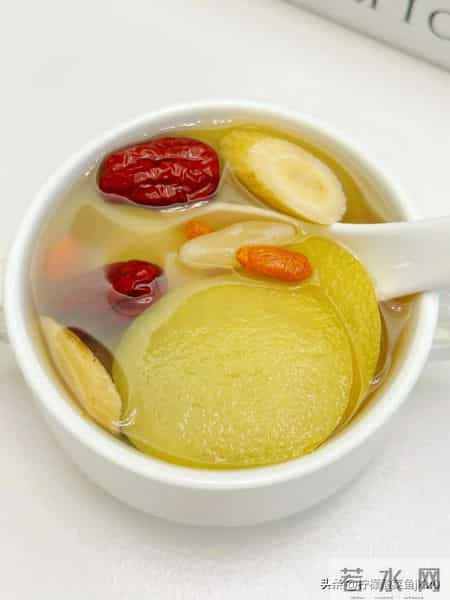 黄芪有个“好搭档”！连续喝三天，补气又通络，感觉全身都有劲！