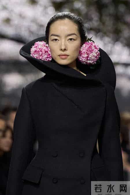 当Dior女孩不再只是“美”