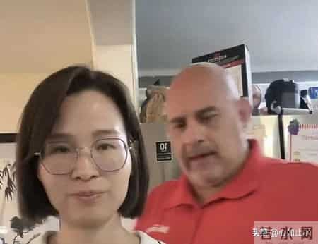 在美提前过年A妈一桌中餐,茉莉瘦一圈姥姥住半年要回国?