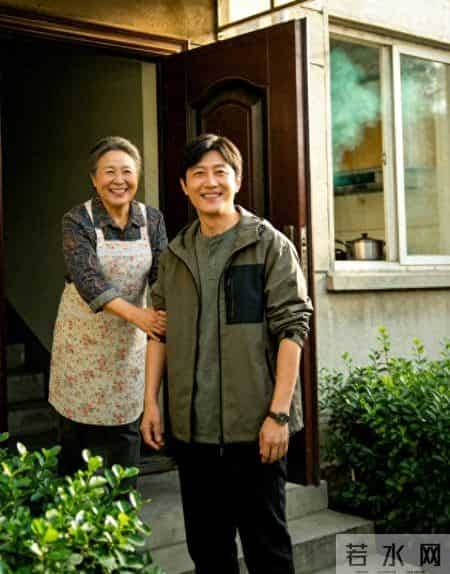 邻居天天撮合我和她女儿，我果断拒绝，没想到一个月后找到宿舍楼