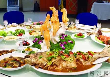 我，中国小伙，娶了欧洲姑娘才知道，中国人在老外眼里的刻板印象