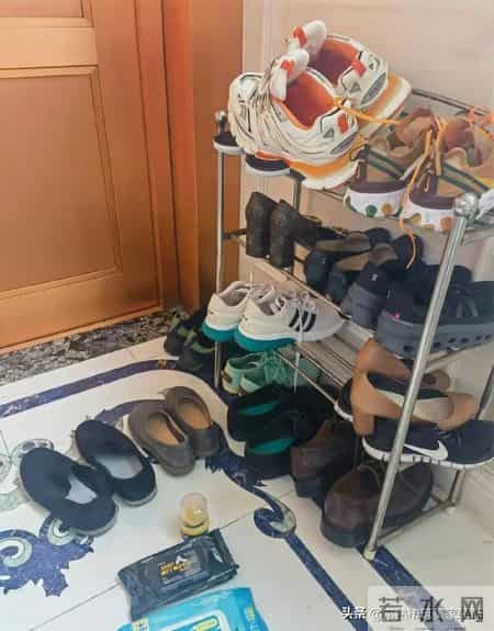 物业不让“鞋子堆门口”，瞧瞧广东人的新招，干净整洁还美观！