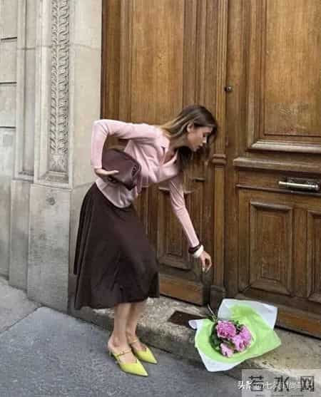 冬末初春可以试试这个绝美配色,时髦又减龄