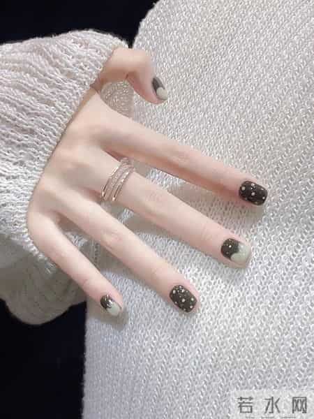 “指尖的抽象诗｜绿意晕染与涂鸦，高级感太独特”