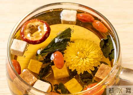 公认的血脂“克星”不是洋葱、木耳！山楂+它，调血脂、延缓衰老