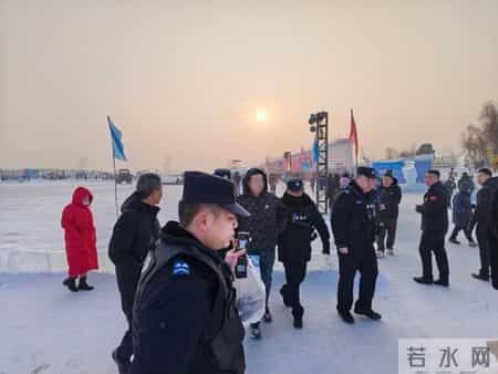 新疆生产建设兵团第六师五家渠垦区公安局：紧急救援暖寒冬 警民同心显担当