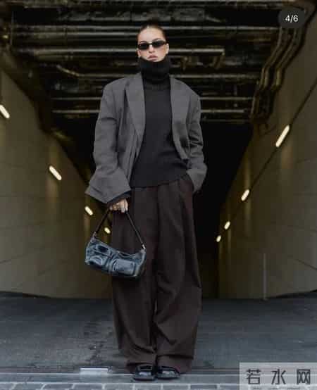 今年流行灰+棕，穿出高级的时髦感