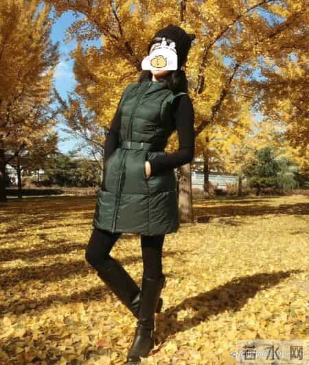 女人一旦过了50岁，这3种“大妈色”尽量别穿了，显老土、廉价！