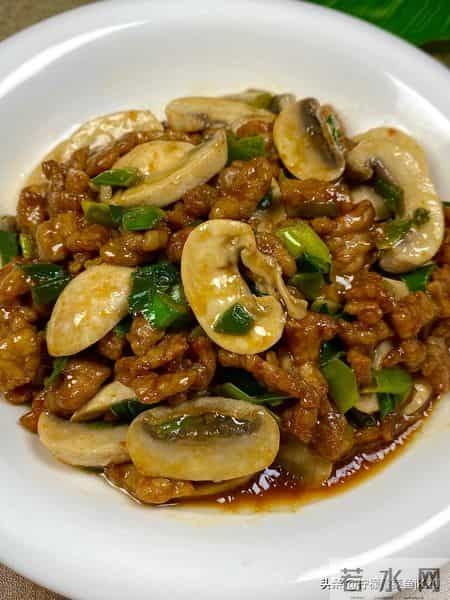 吃1斤等于10斤黑豆，连续吃了1周，1通便，2降脂，3降压，4增免疫