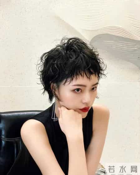 2026时尚短发合集,冬日里的温暖之选 ,俏皮又大方