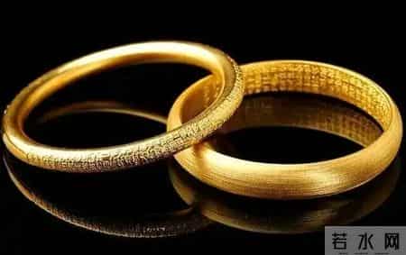 金价飙到1200+-克，她还在囤金！这个宝妈的“私房钱”思路，我服了