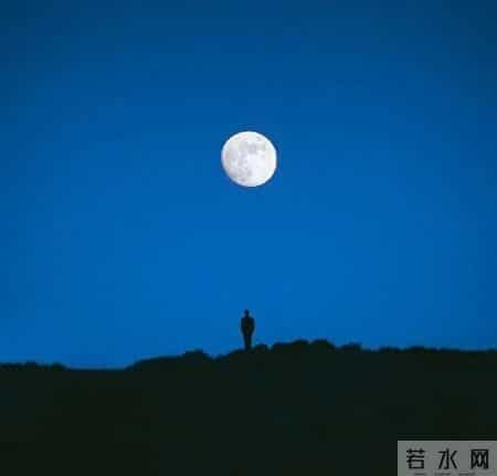 一个人连旧衣服都舍不得扔，可能不是穷，而是修炼出3种生活状态